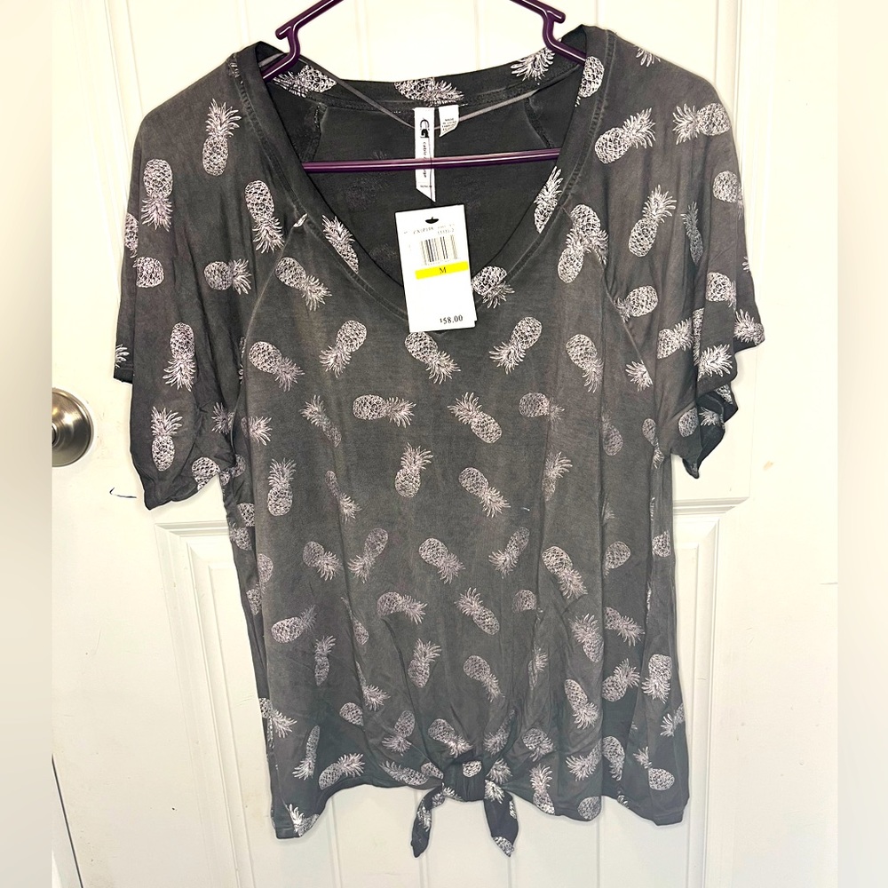 Cable & Guage Pineapple Knot Top